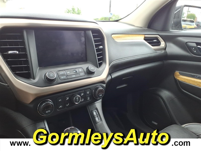 2017 GMC Acadia Denali:157830P