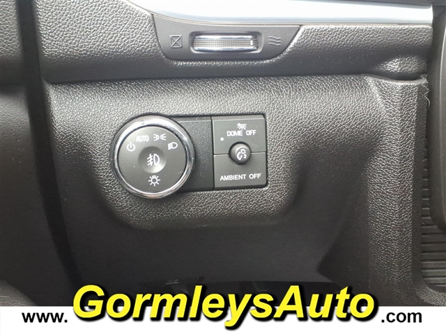 2017 Chevrolet Traverse LT:211927P