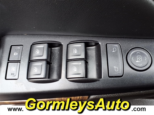 2017 Chevrolet Tahoe LS:123003P