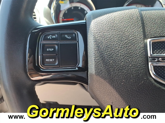 2017 Dodge Grand Caravan SXT:596059P