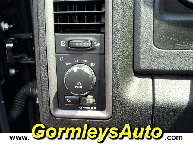 2017 RAM 1500 Express:826863P