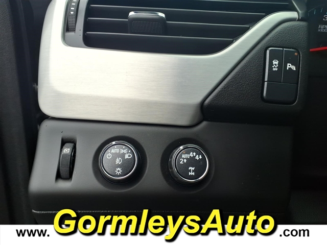2017 GMC Yukon SLE:323368P