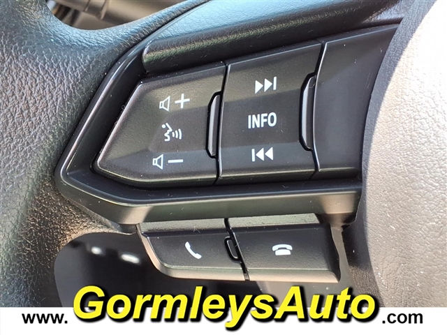 2019 Toyota Yaris LE:521199P