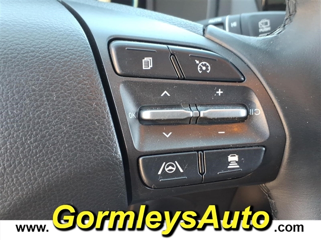 2023 Hyundai KONA Limited:997660P