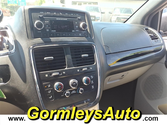 2017 Dodge Grand Caravan SXT:596059P
