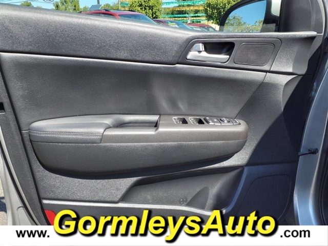 2020 Kia Sportage S:656830P