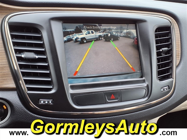 2015 Chrysler 200 C:678493P