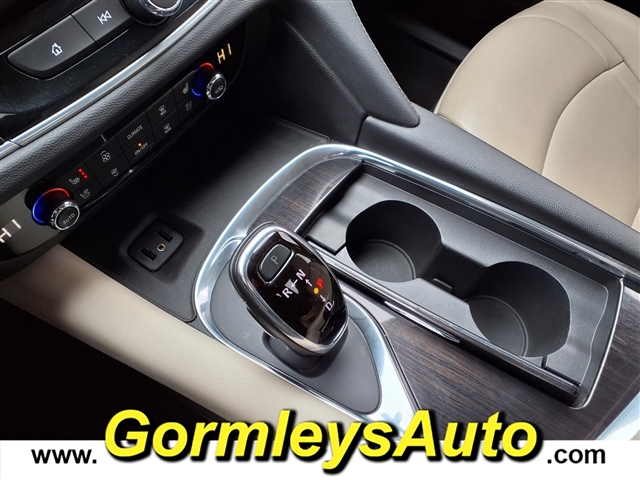 2019 Buick Enclave Premium:157239P