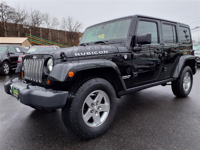 2012 Jeep Wrangler Unlimited Rubicon photo 2