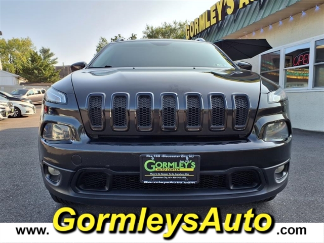 2014 Jeep Cherokee Latitude photo 2