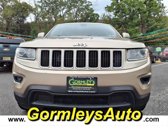2014 Jeep Grand Cherokee Laredo photo 2