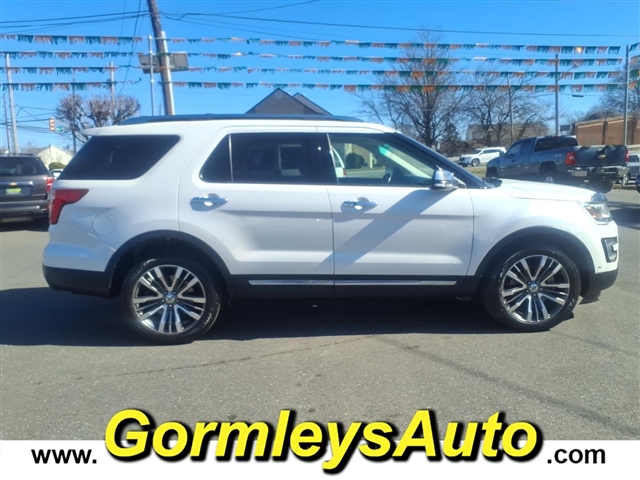 2016 Ford Explorer Platinum:B40021P