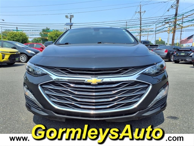 2021 Chevrolet Malibu 1LT photo 2