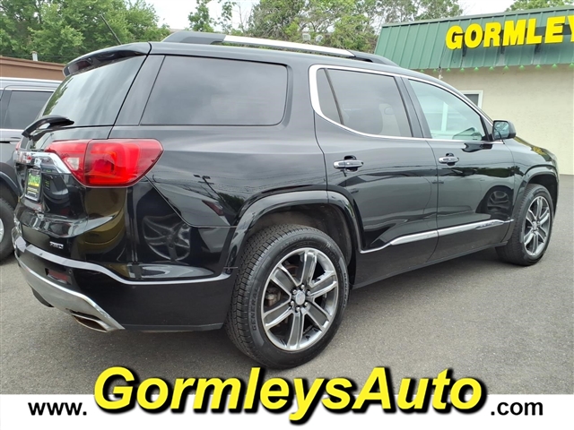 2017 GMC Acadia Denali:157830P