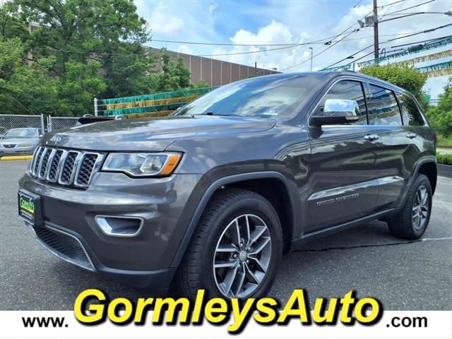 2017 Jeep Grand Cherokee Limited photo 3