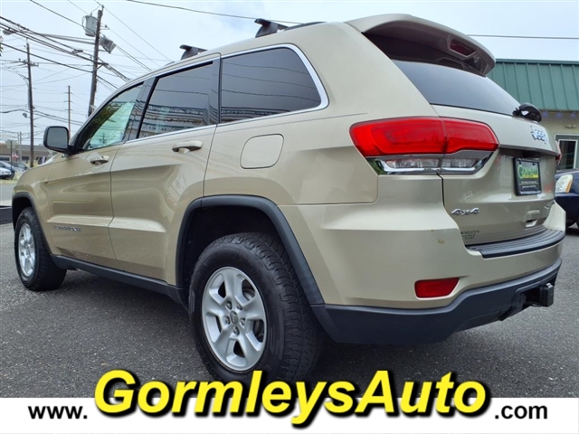 2014 Jeep Grand Cherokee Laredo photo 4