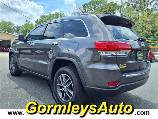 2017 Jeep Grand Cherokee Limited photo 4