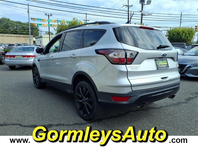 2018 Ford Escape SE:B02881P