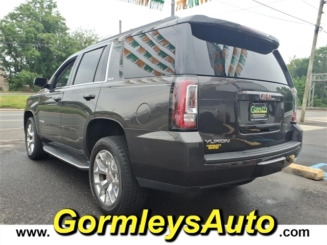 2017 GMC Yukon SLE:323368P