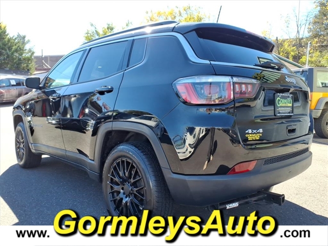 2018 Jeep Compass Latitude photo 3