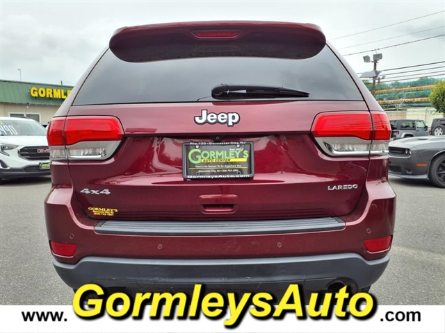 2018 Jeep Grand Cherokee Laredo photo 5