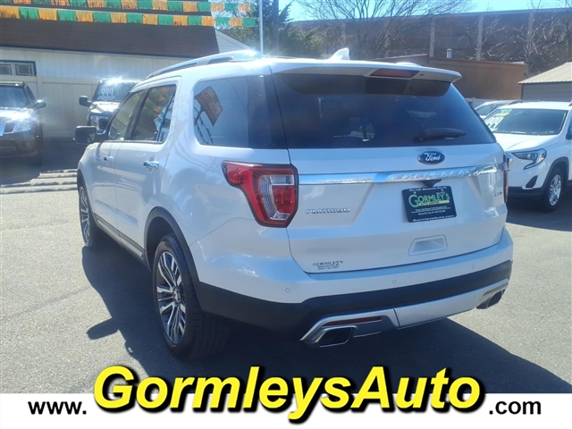2016 Ford Explorer Platinum:B40021P