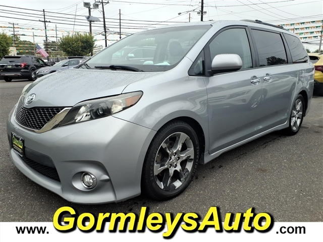 2013 Toyota Sienna SE 8-Passenger:359465P