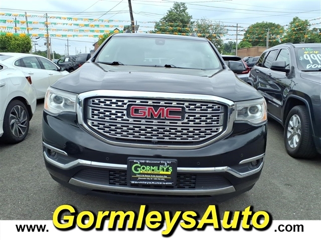 2017 GMC Acadia Denali:157830P