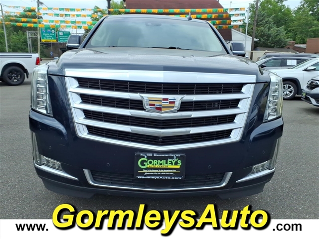 2017 Cadillac Escalade Premium Luxury:195072P