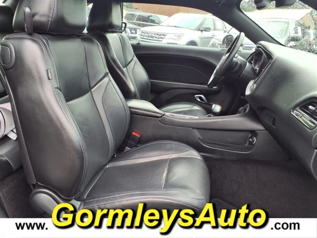 2016 Dodge Challenger SXT Plus:353452P