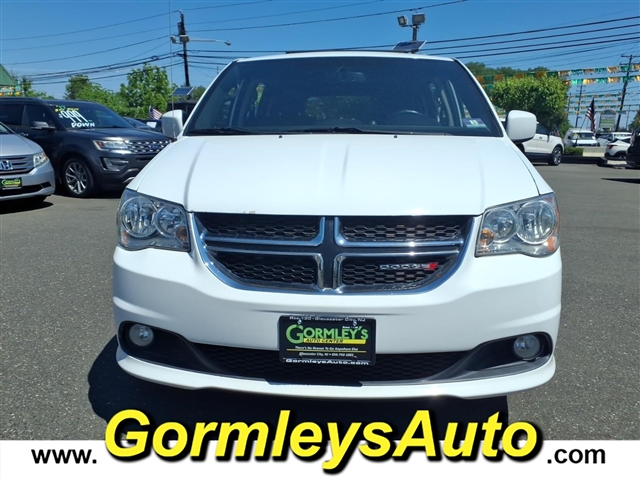 2017 Dodge Grand Caravan SXT:596059P