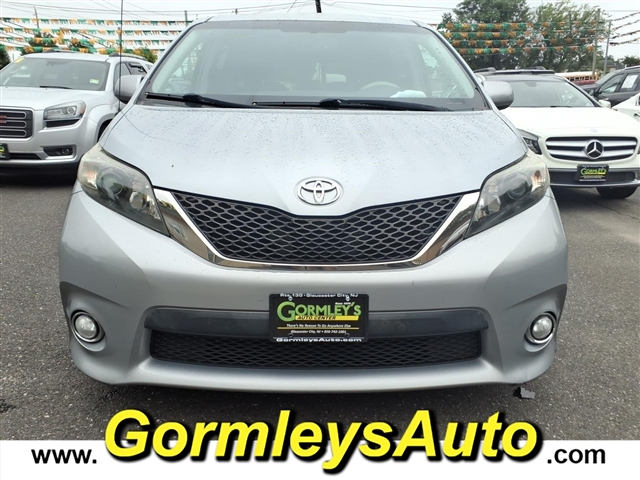 2013 Toyota Sienna SE 8-Passenger:359465P
