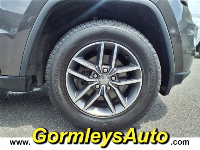 2017 Jeep Grand Cherokee Limited:874928P