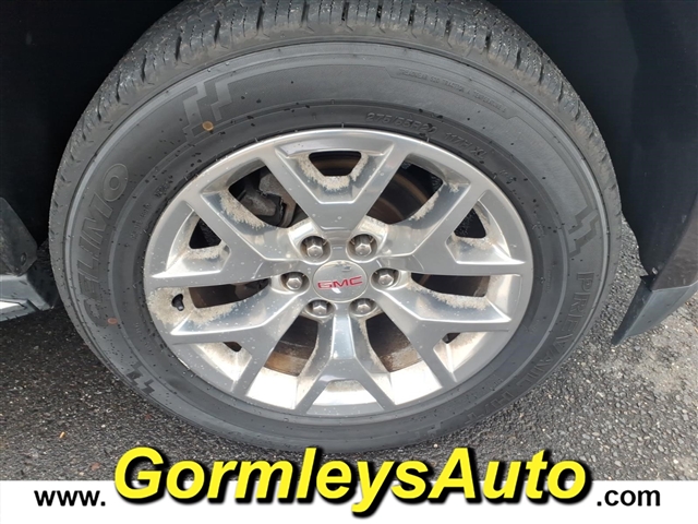 2017 GMC Yukon SLE:323368P