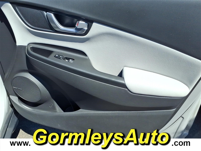 2023 Hyundai KONA Limited:997660P