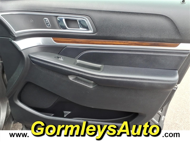 2017 Ford Explorer Limited:A34566P