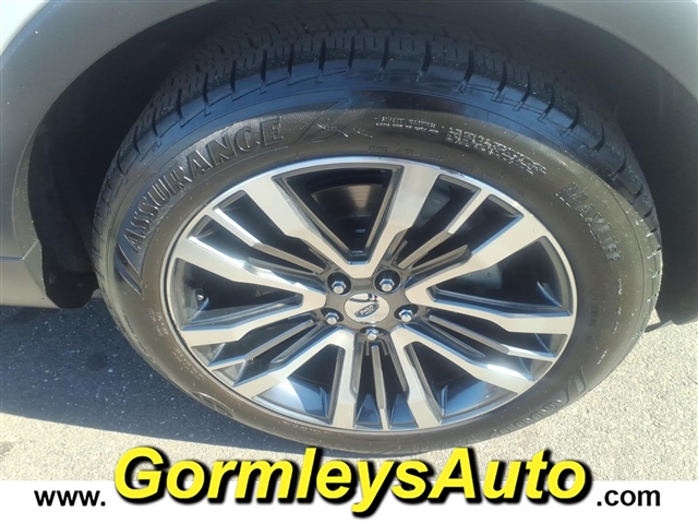 2016 Ford Explorer Platinum:B40021P