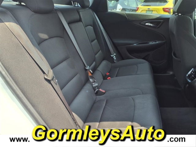 2022 Chevrolet Malibu FWD LT:152528P