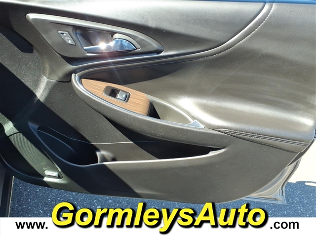 2022 Chevrolet Malibu Premier:185371P
