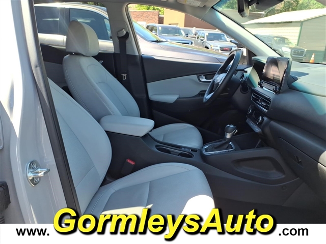 2023 Hyundai KONA Limited:997660P