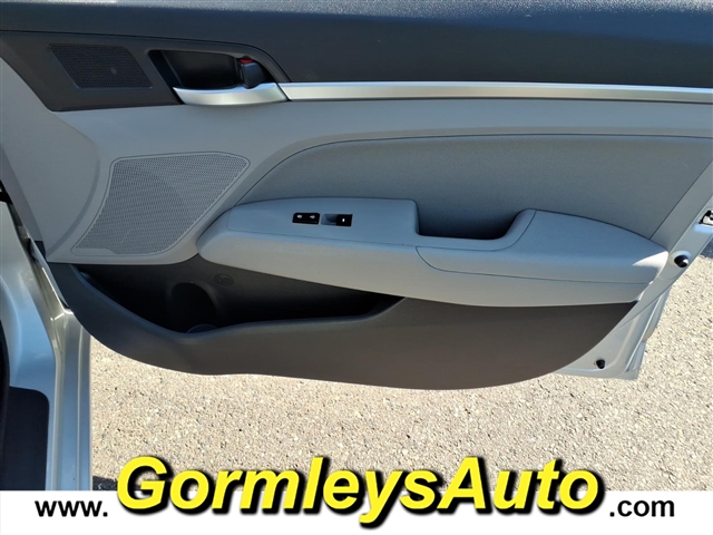 2019 Hyundai ELANTRA Limited:848712P