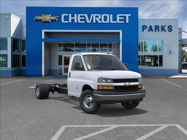 2025 Chevrolet Express 4500