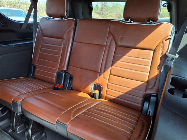 2023 GMC Yukon XL Denali Ultimate