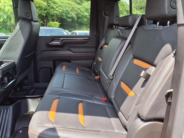 2025 GMC Sierra 2500HD AT4