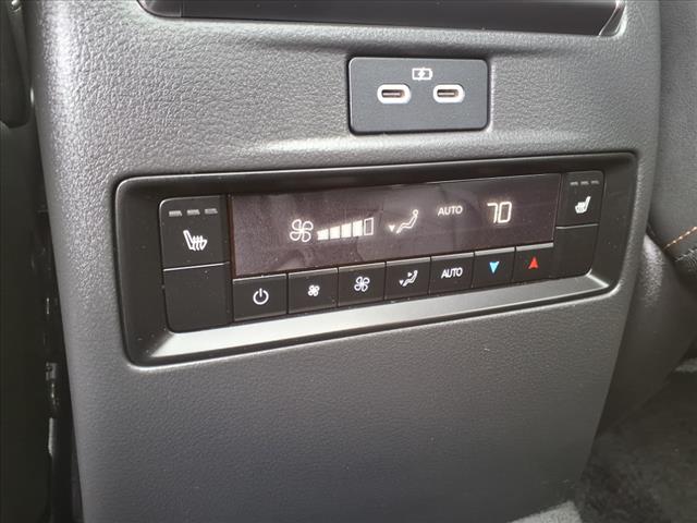 2024 Mazda CX-90 PHEV Premium Plus
