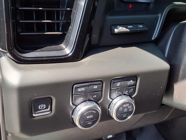 2024 GMC Sierra 1500 AT4X