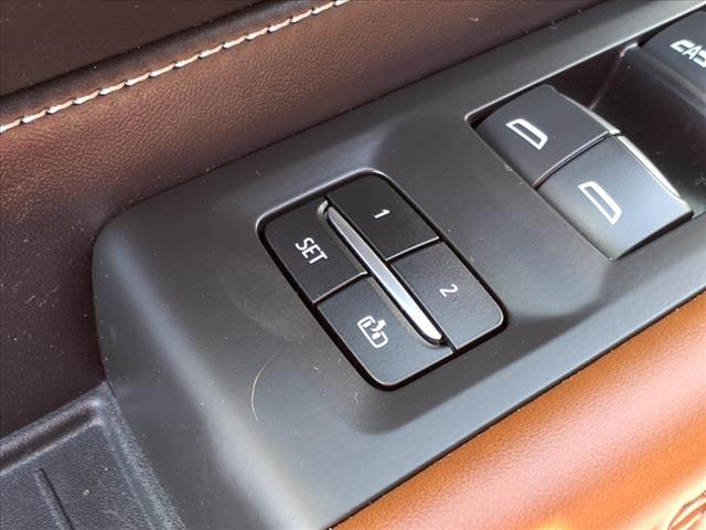 2023 GMC Yukon XL Denali Ultimate