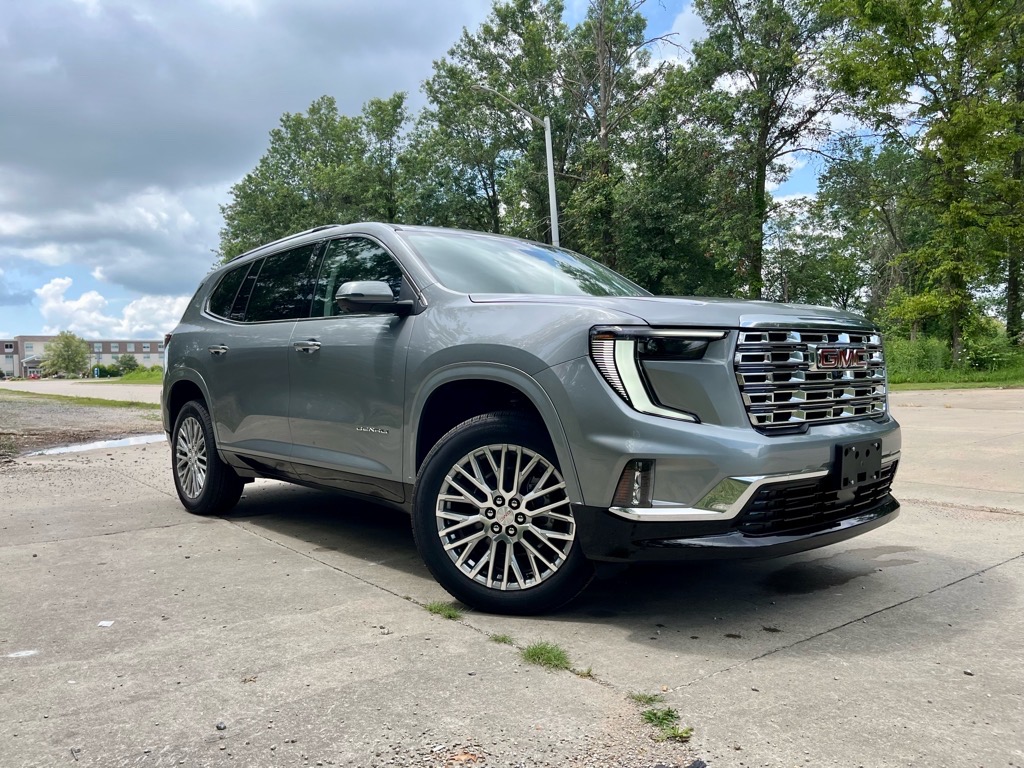 2025 GMC Acadia Denali