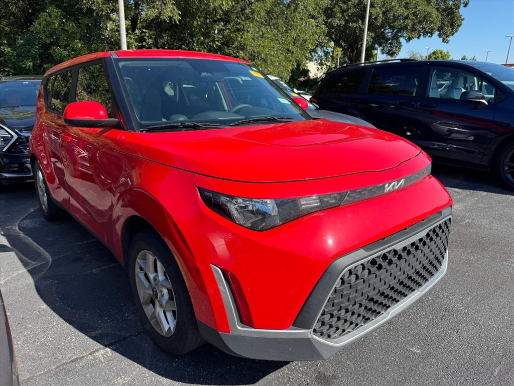 Inferno Red Ajr 2023 Kia Soul SUV / Crossover Front-Wheel Drive Continuously Variable Transmission