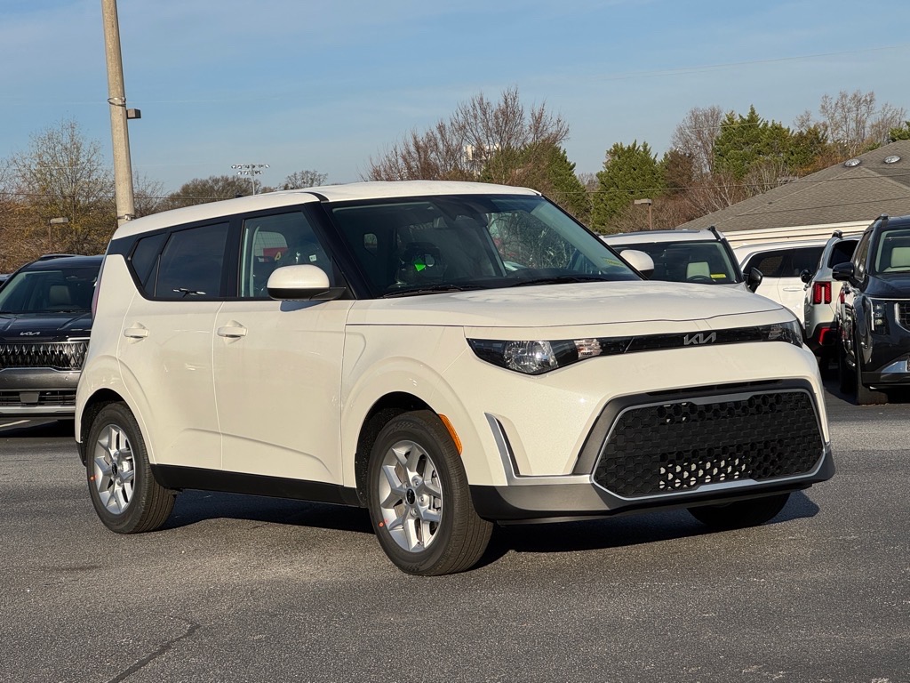 2025 Kia Soul LX